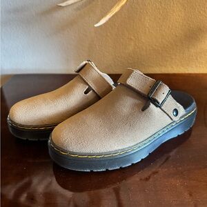 Tan Slip-On Clogs with Black Soles